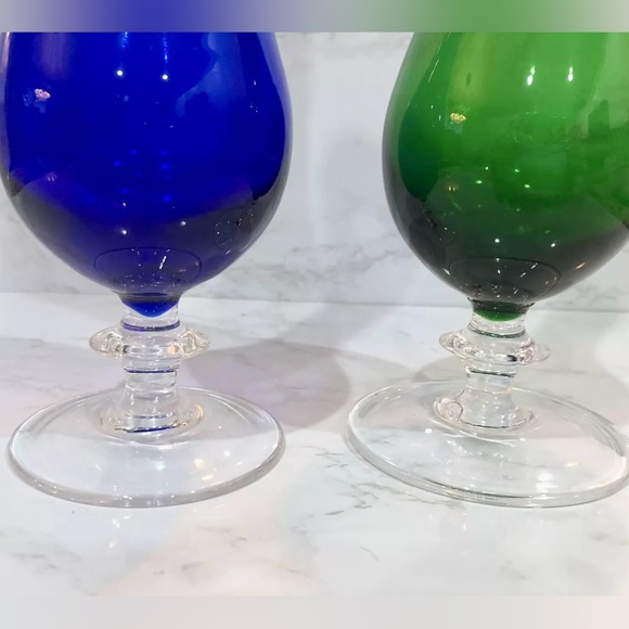 Two 13” Vintage Royal Gallery Made in Italy Vases - Cobalt Blue & Emerald Green - Picture 6 of 10